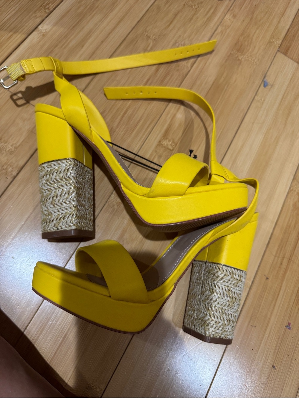 ALDO Bright Yellow Strappy Block Heel Sandals - Picture 2 of 2